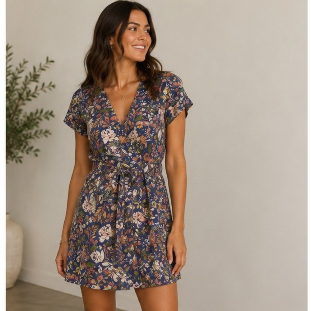 Susina Floral Wrap Dress Blue Multicolor Short Sleeve Petite Small SP